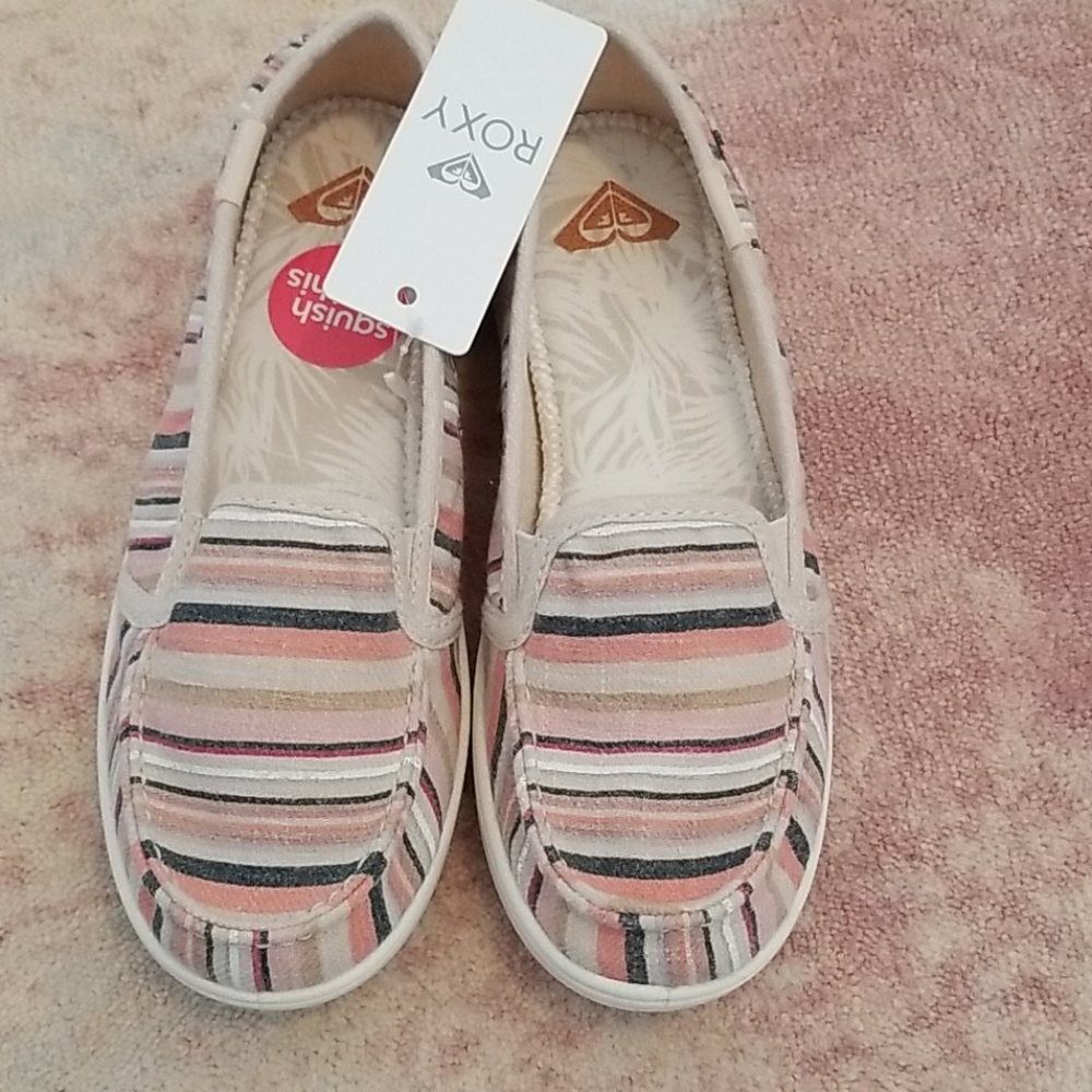 Brand new Roxy slip-ons